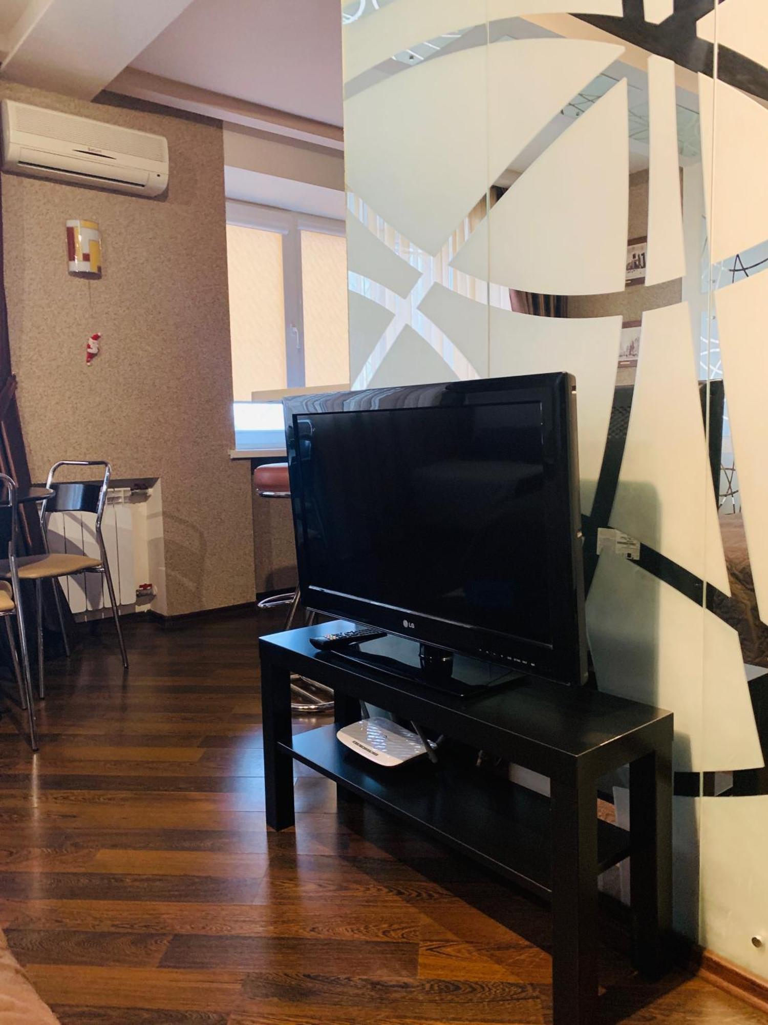 Apartment In Kharkiv , Prospect Nauki 19A Luaran gambar